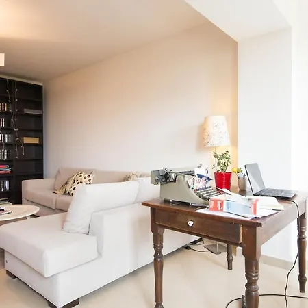 E Terrazza Vista Mare Con Giardino Hébergement de vacances Finale Ligure