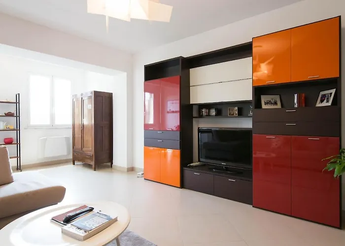 Vakantiehuis E Terrazza Vista Mare Con Giardino Finale Ligure