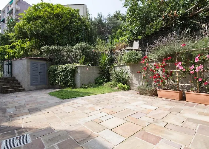 E Terrazza Vista Mare Con Giardino Vakantiehuis